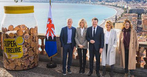 Brigitte Macron et Didier Deschamps clôturent l''opération nationale des Pièces Jaunes