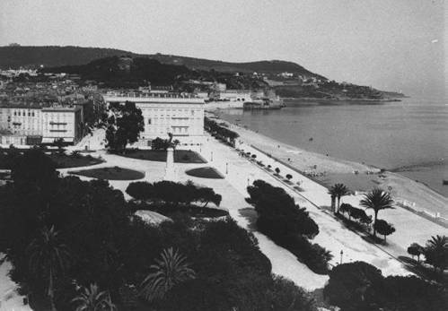 Nice : la Ville ferme le trottoir sud de la Promenade des Anglais