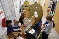 vue atelier de l'exposition promenons nous dans le bois