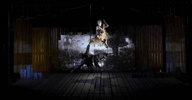 La compagnie niçoise Collectif 8 présentera « L’Homme qui rit » d’après Victor Hugo, pour une seule représentation exceptionnelle le 18 avril 2015 au Théâtre Francis Gag !