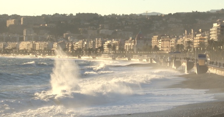 Un coup de mer a sévi ces jours-ci sur le littoral azuréen.