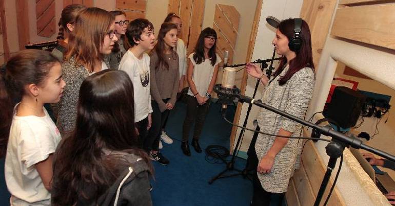 Chorale « Escola’Zic » au studio Boulega’Zic