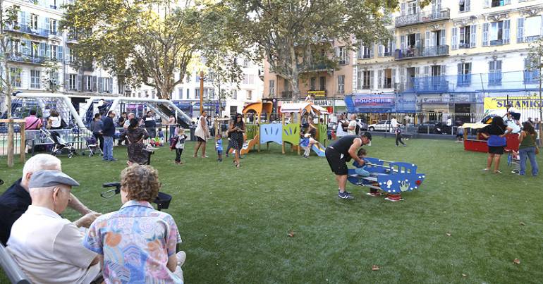 Inauguration du Square Notre Dame