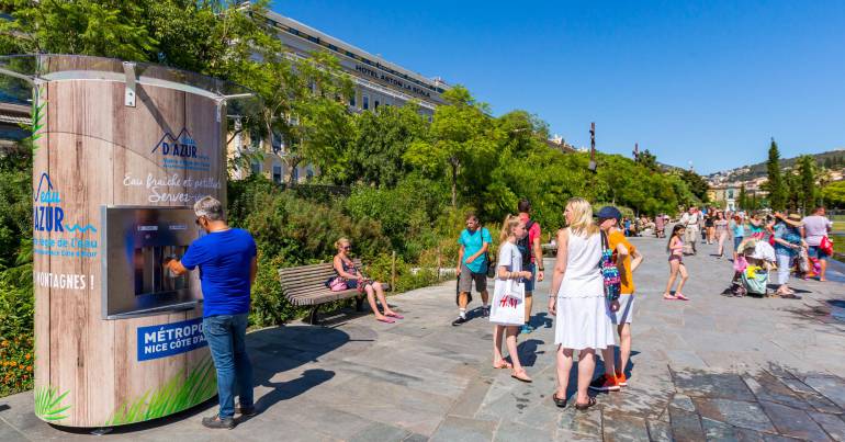 Une Fontaine à Eau Plate Ou Gazeuse Gratuite Et En Libre