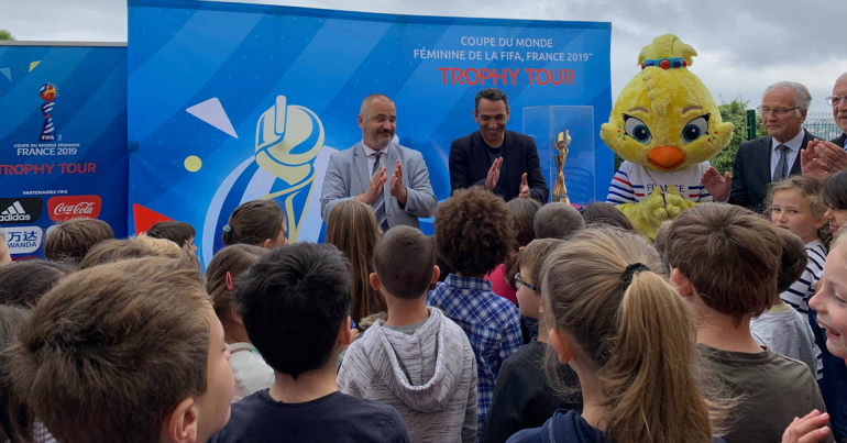 Les enfants à la Coupe du monde de la FIFA