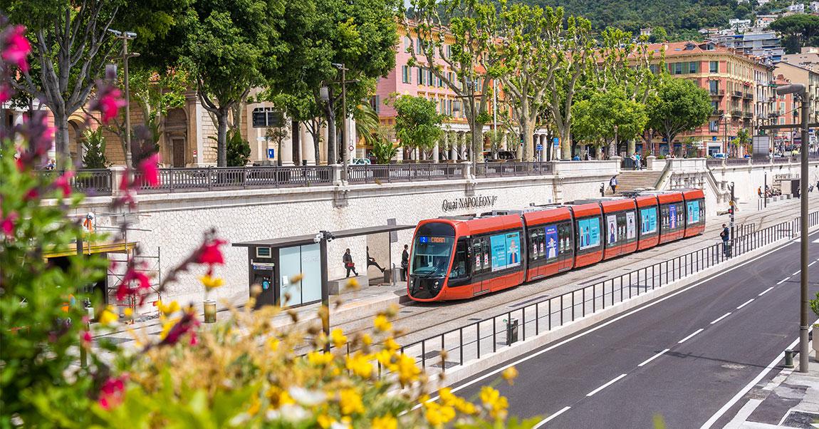 La ligne Ouest-Est