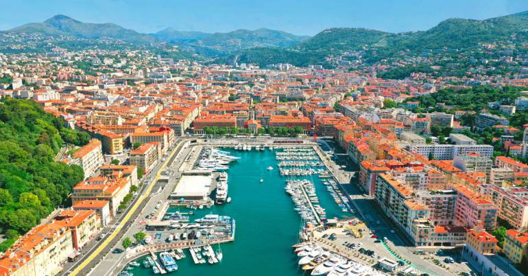 Vue aérienne du port Lympia de Nice