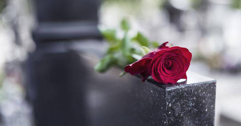 La déclaration de décès et l’organisation des obsèques