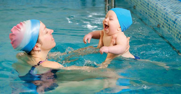 Jeux a faire dans une piscine : 30 activités pour vos enfants !