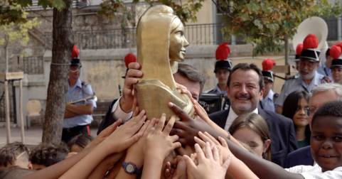 Remise de la Marianne d’Or à la Ville de Nice